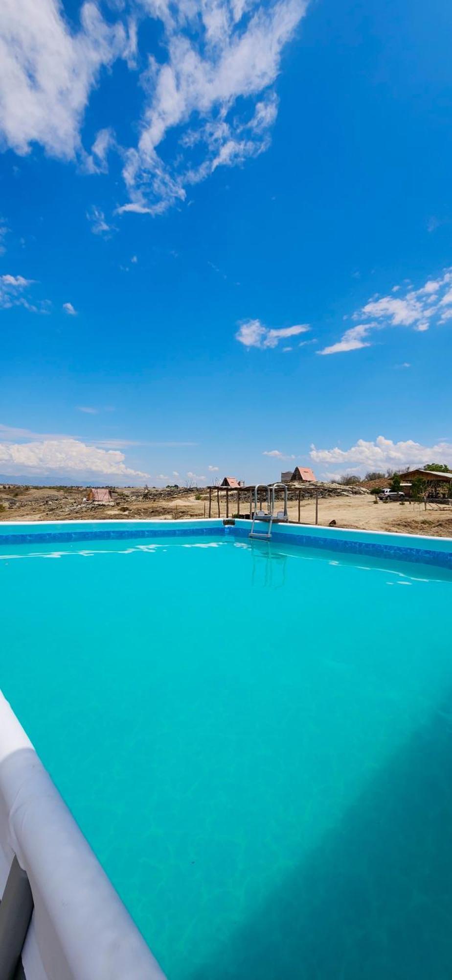 Mana Star Lounge Hotel Villavieja Bagian luar foto